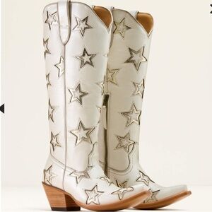 NWT Ariat Casanova Star X Toe Western Boot in Pearl Size 7